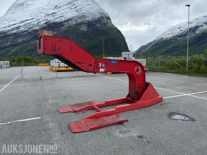 2004 Bollnäs verkstad - GN35 Svanehals for teminaltraktor - Accessoire pour Engins de chantier: photos 1 2004 Bollnäs verkstad - GN35 Svanehals for teminaltraktor - Accessoire pour Engins de chantier: photos 1
