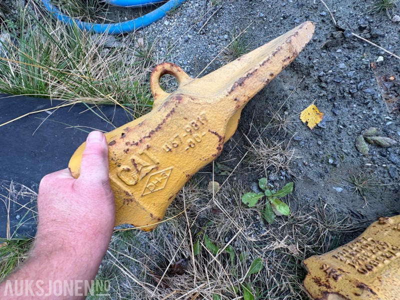 Cat graveskuffetenner til gravemaskin og/eller hjullaster - Accessoire pour Engins de chantier: photos 4 Cat graveskuffetenner til gravemaskin og/eller hjullaster - Accessoire pour Engins de chantier: photos 4