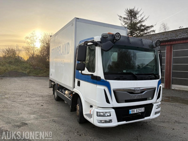 2013 MAN TGL 3 seter Euro6 4X2 skap m/varme og innredning - Camion: photos 3 2013 MAN TGL 3 seter Euro6 4X2 skap m/varme og innredning - Camion: photos 3