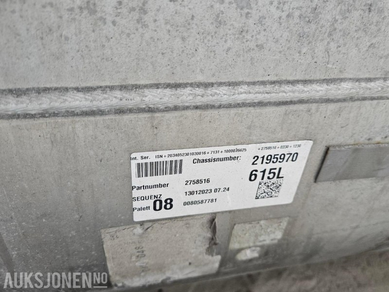 Dieseltank Scania skadet - Camion: photos 4 Dieseltank Scania skadet - Camion: photos 4