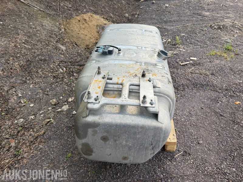 Scania 750 L Dieseltank - Camion: photos 3 Scania 750 L Dieseltank - Camion: photos 3