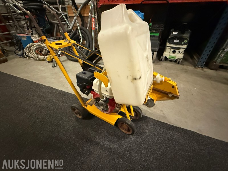 Cedima CF-7 Asfalt/betongsag - L'équipement de construction: photos 2 Cedima CF-7 Asfalt/betongsag - L'équipement de construction: photos 2