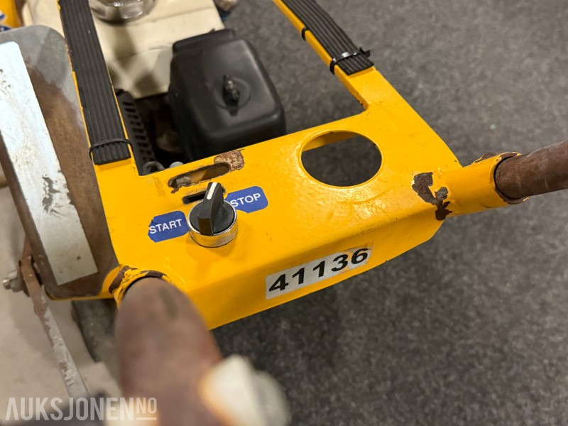 Cedima CF-7 Asfalt/betongsag - L'équipement de construction: photos 5 Cedima CF-7 Asfalt/betongsag - L'équipement de construction: photos 5