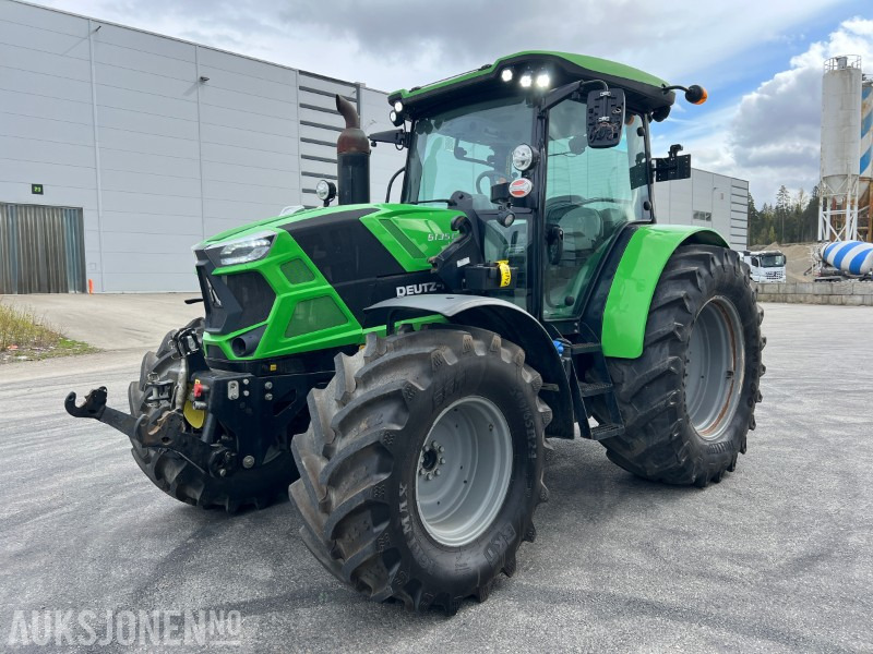 Deutz-Fahr 6135C med kun 720t - Tracteur agricole: photos 1 Deutz-Fahr 6135C med kun 720t - Tracteur agricole: photos 1