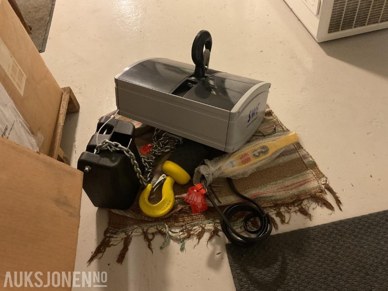 Elektrisk Kjettingtalje 3m - L'équipement de construction: photos 1 Elektrisk Kjettingtalje 3m - L'équipement de construction: photos 1