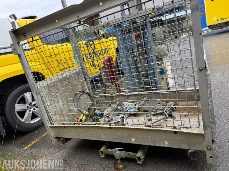 Geda 300Z / ZG Vareheis / byggeheis – 300 kg – komplett med mast - Nacelle: photos 3 Geda 300Z / ZG Vareheis / byggeheis – 300 kg – komplett med mast - Nacelle: photos 3