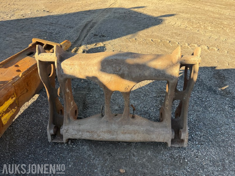 Hydraulisk Hurtigfeste til Volvo L90 - L'équipement de construction: photos 4 Hydraulisk Hurtigfeste til Volvo L90 - L'équipement de construction: photos 4