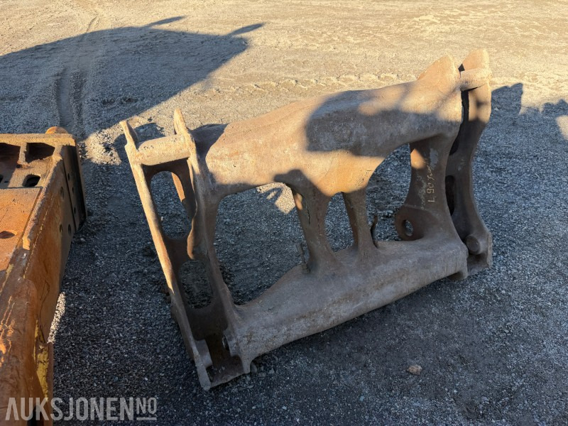 Hydraulisk Hurtigfeste til Volvo L90 - L'équipement de construction: photos 5 Hydraulisk Hurtigfeste til Volvo L90 - L'équipement de construction: photos 5