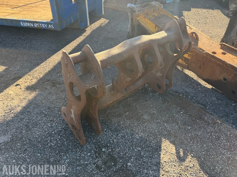 Hydraulisk Hurtigfeste til Volvo L90 - L'équipement de construction: photos 1 Hydraulisk Hurtigfeste til Volvo L90 - L'équipement de construction: photos 1