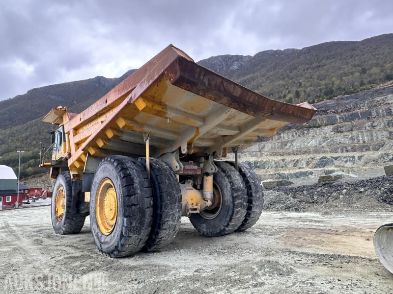 Komatsu HD 785-5 Tipptruck - Tombereau: photos 4 Komatsu HD 785-5 Tipptruck - Tombereau: photos 4