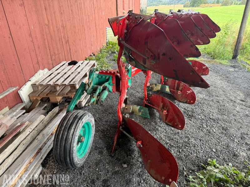 2001 Kverneland LS 80 Plog - Machine agricole: photos 3 2001 Kverneland LS 80 Plog - Machine agricole: photos 3