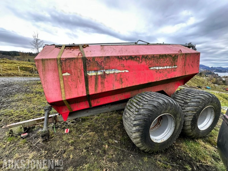 2005 MOI BG 8 Gjødselvogn m/Vogelsang spreder - Machine agricole: photos 2 2005 MOI BG 8 Gjødselvogn m/Vogelsang spreder - Machine agricole: photos 2