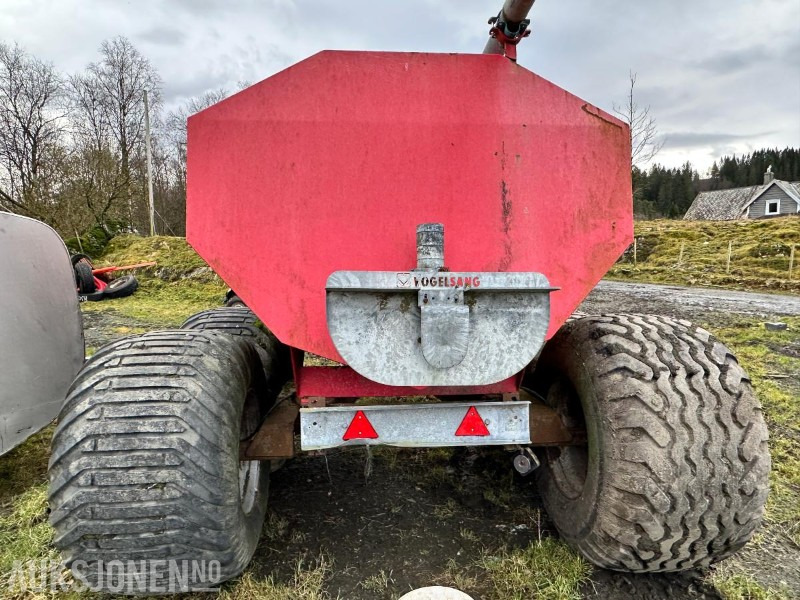 2005 MOI BG 8 Gjødselvogn m/Vogelsang spreder - Machine agricole: photos 4 2005 MOI BG 8 Gjødselvogn m/Vogelsang spreder - Machine agricole: photos 4
