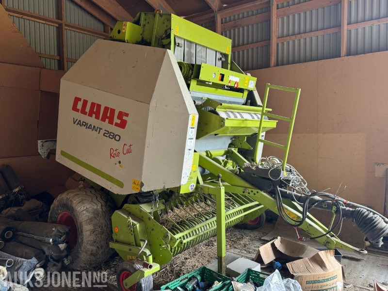 2006 Claas Variant 280 rundballepresse - Machine agricole: photos 1 2006 Claas Variant 280 rundballepresse - Machine agricole: photos 1