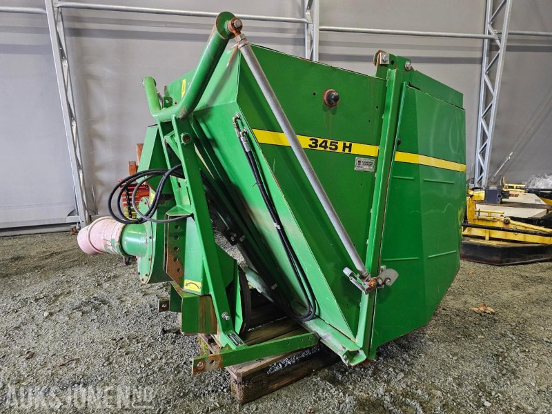 2008 John Deere 345 H Oppsamler - PTO - Traktor - Machine agricole: photos 1 2008 John Deere 345 H Oppsamler - PTO - Traktor - Machine agricole: photos 1