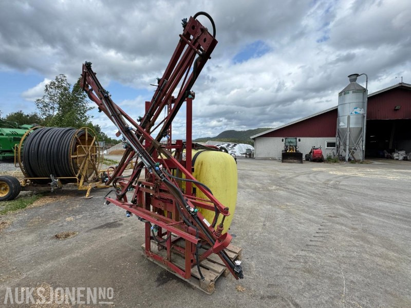 Åkersprøyte 12 meter bom / 600 liter - Machine agricole: photos 4 Åkersprøyte 12 meter bom / 600 liter - Machine agricole: photos 4