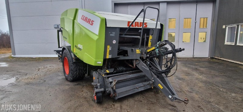 Claas 455 Uniwrap - Machine agricole: photos 1 Claas 455 Uniwrap - Machine agricole: photos 1
