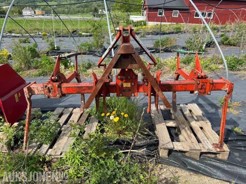 Kverneland grubb - Machine agricole: photos 2 Kverneland grubb - Machine agricole: photos 2