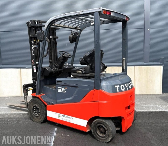 2014 Toyota 8FBMKT25 – 2,5T elektrisk gaffeltruck - Matériel de manutention: photos 3 2014 Toyota 8FBMKT25 – 2,5T elektrisk gaffeltruck - Matériel de manutention: photos 3
