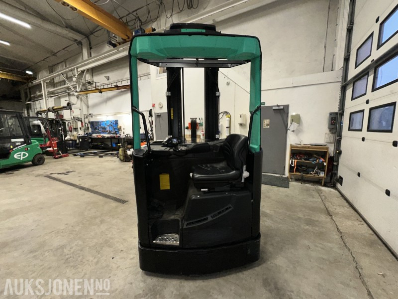 2015 Mitsubishi RB16N2 Elektrisk Reachtruck m/6,3 m løftehøyde/tilt/sideskift/sertifisert, 2301 timer - Matériel de manutention: photos 4 2015 Mitsubishi RB16N2 Elektrisk Reachtruck m/6,3 m løftehøyde/tilt/sideskift/sertifisert, 2301 timer - Matériel de manutention: photos 4