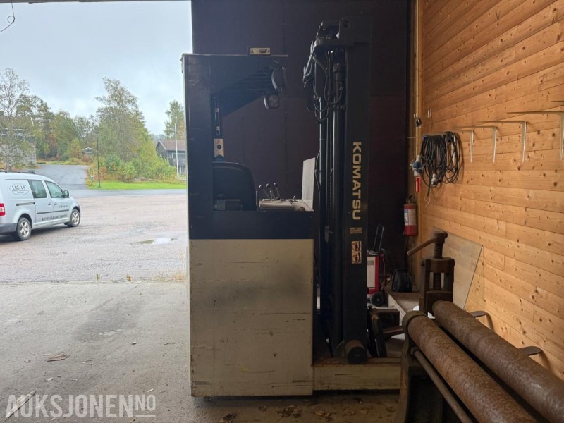 Komatsu skyvemassttruck - Matériel de manutention: photos 5 Komatsu skyvemassttruck - Matériel de manutention: photos 5