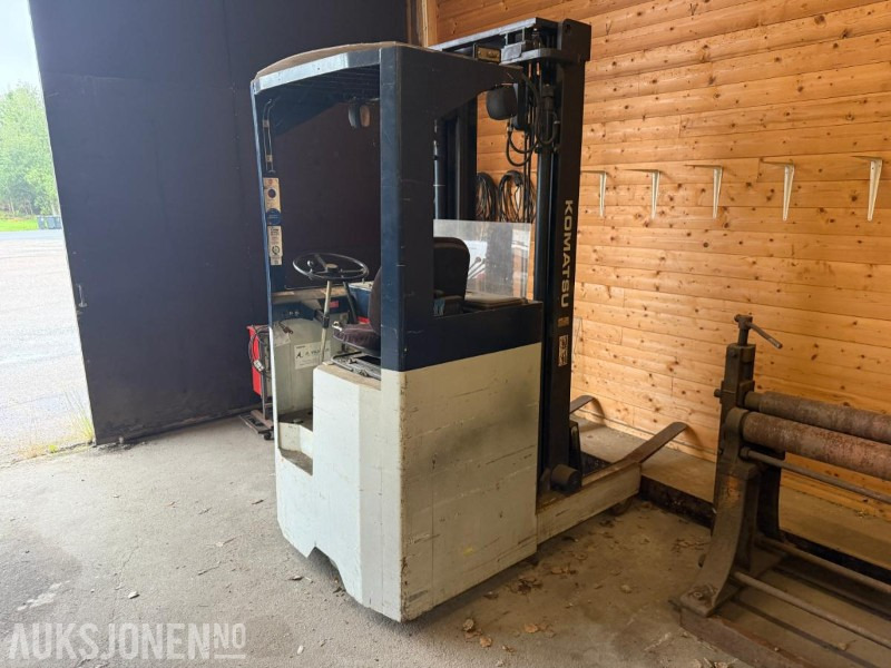 Komatsu skyvemassttruck - Matériel de manutention: photos 3 Komatsu skyvemassttruck - Matériel de manutention: photos 3