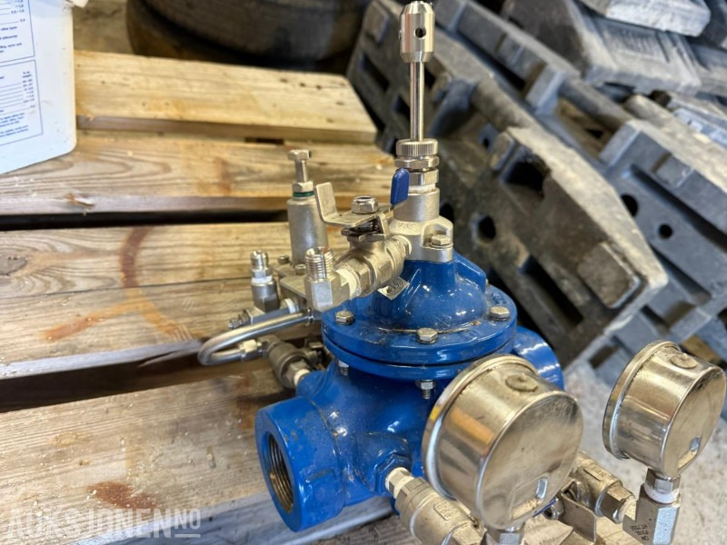 Ny/ubrukt VA del m/flere manometer - L'équipement de construction: photos 2 Ny/ubrukt VA del m/flere manometer - L'équipement de construction: photos 2