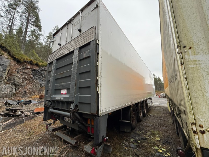 Bussbygg Frysesemi m/ Thermo King kjøleaggregat og Zepro bakløfter — crédit-bail Bussbygg Frysesemi m/ Thermo King kjøleaggregat og Zepro bakløfter: photos 7