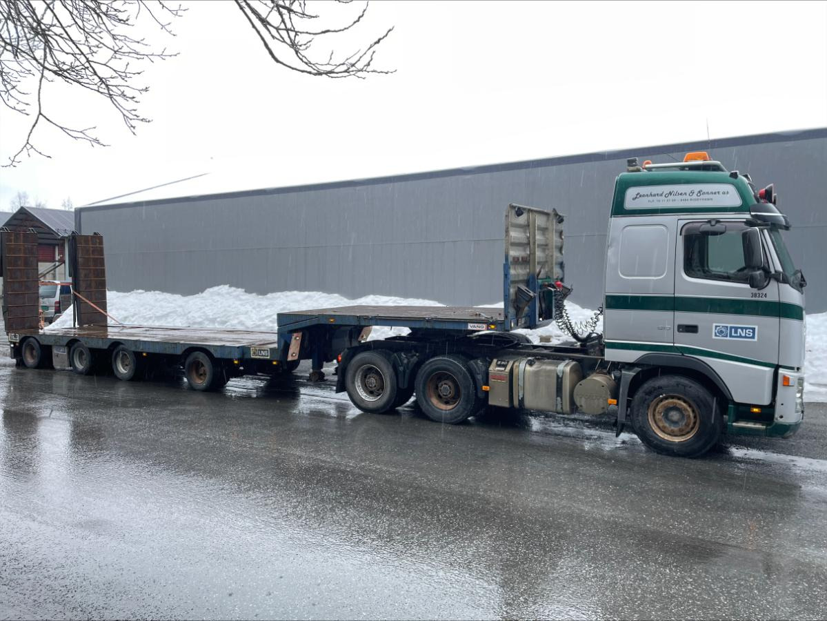 2005 Volvo FH16 6x4 Trekkvogn med Vang SHSL 1111TS maskinhenger - Tracteur routier: photos 4 2005 Volvo FH16 6x4 Trekkvogn med Vang SHSL 1111TS maskinhenger - Tracteur routier: photos 4