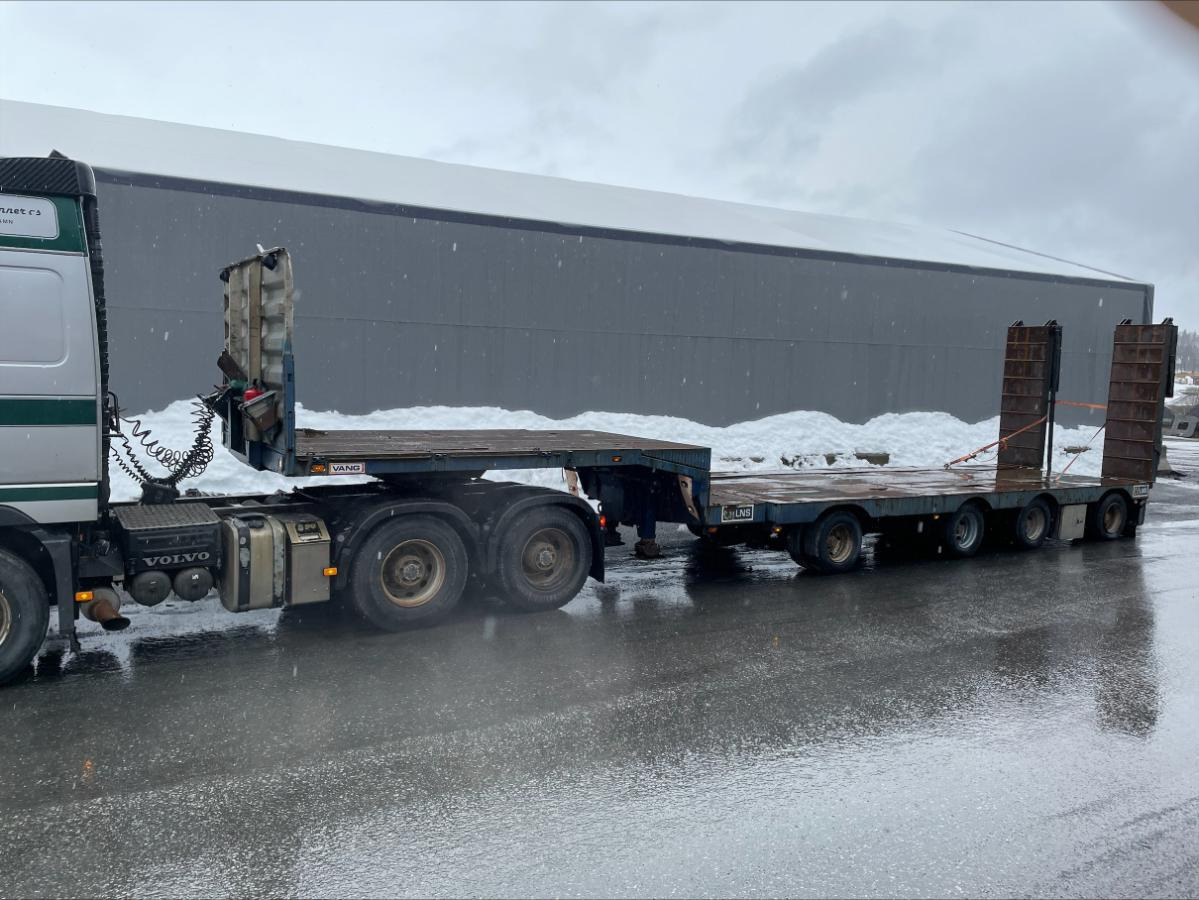 2005 Volvo FH16 6x4 Trekkvogn med Vang SHSL 1111TS maskinhenger - Tracteur routier: photos 2 2005 Volvo FH16 6x4 Trekkvogn med Vang SHSL 1111TS maskinhenger - Tracteur routier: photos 2