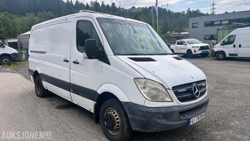 2007 Mercedes-Benz Sprinter 518 CDI | Spylebil | 184 hk | Komplett rigg med tank og slangetromler - Véhicule de voirie/ Spécial: photos 3 2007 Mercedes-Benz Sprinter 518 CDI | Spylebil | 184 hk | Komplett rigg med tank og slangetromler - Véhicule de voirie/ Spécial: photos 3