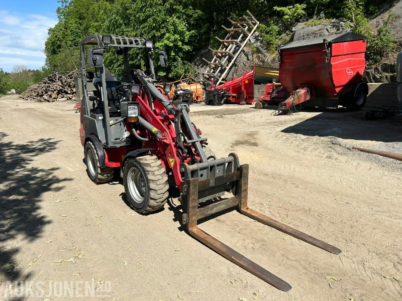 Weidemann 1260 CLASSIC HJULLASTER-PALLEGAFFEL-SKUFFE - Chargeuse sur pneus: photos 3 Weidemann 1260 CLASSIC HJULLASTER-PALLEGAFFEL-SKUFFE - Chargeuse sur pneus: photos 3