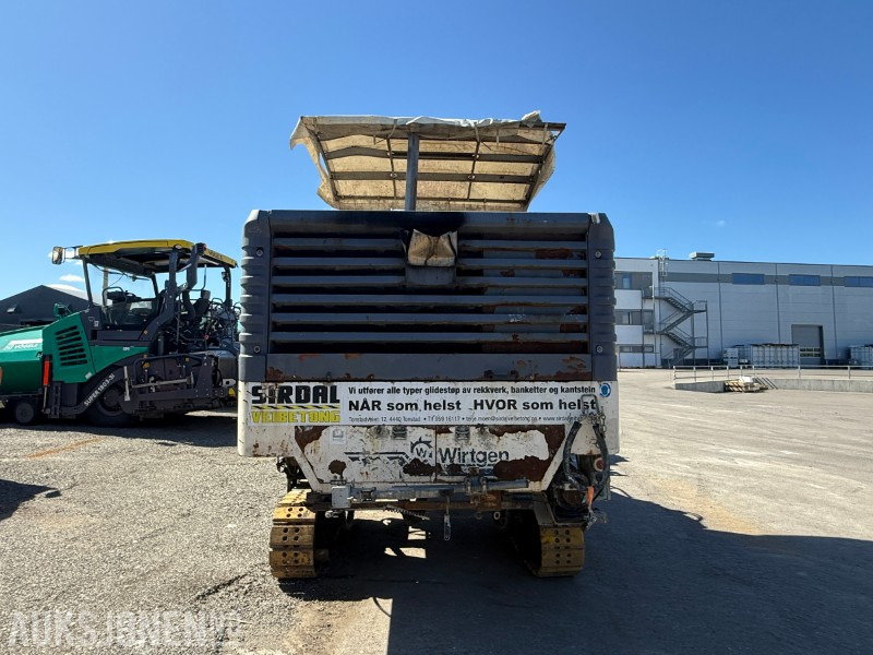 Wirtgen SP25 Glidestøpemaskin - 11688 Arbeidstimer - 118kW/158HP - L'équipement de construction: photos 5 Wirtgen SP25 Glidestøpemaskin - 11688 Arbeidstimer - 118kW/158HP - L'équipement de construction: photos 5