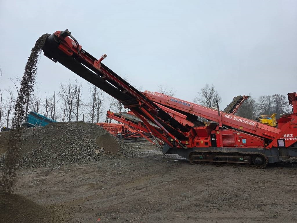 Crible Finlay 683: photos 14 Crible Finlay 683: photos 14