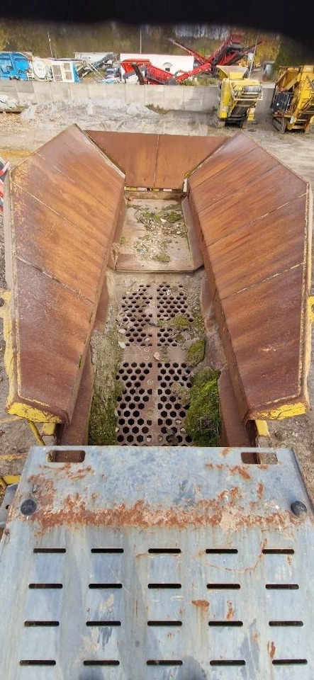 Concasseur mobile Keestrack B4: photos 11 Concasseur mobile Keestrack B4: photos 11