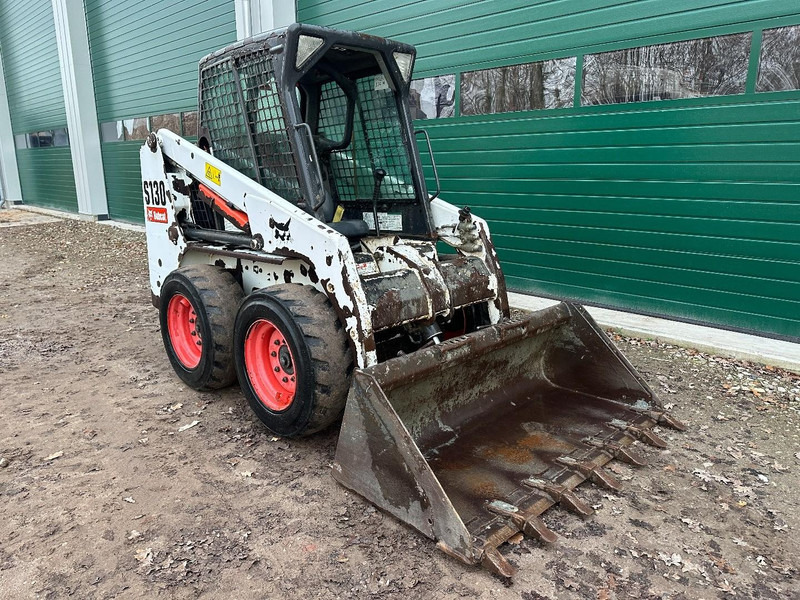 Bobcat S130 S 130 - ONLY 541 HOURS - Chargeuse sur pneus: photos 2 Bobcat S130 S 130 - ONLY 541 HOURS - Chargeuse sur pneus: photos 2