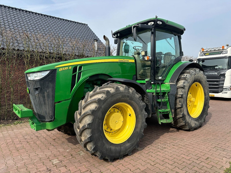 John Deere 8335R - Tracteur agricole: photos 1 John Deere 8335R - Tracteur agricole: photos 1