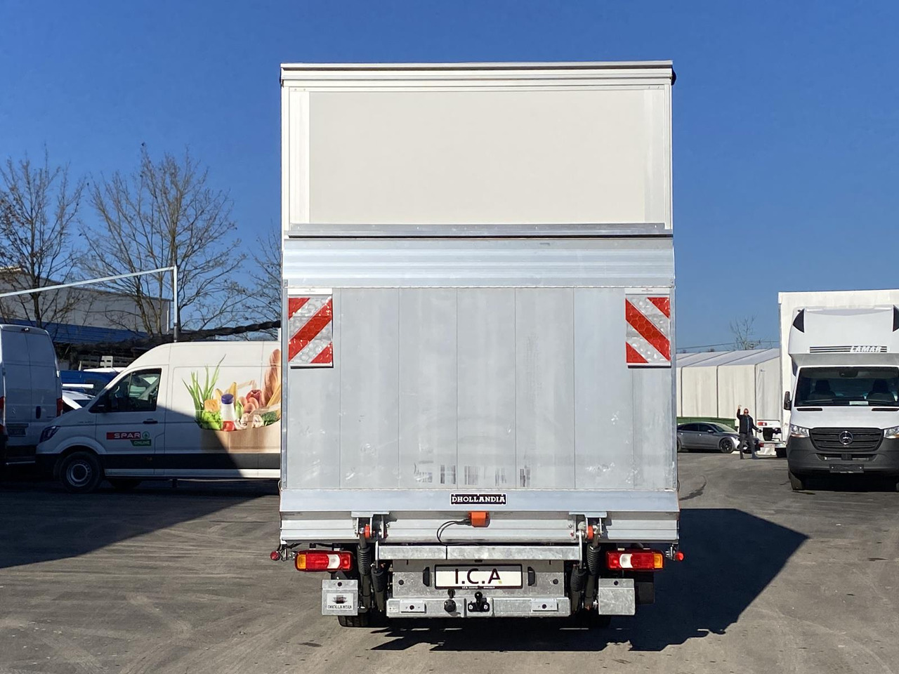 Utilitaire rideaux coulissants (PLSC) neuf IVECO DAILY 35S18HP  D30C | PRITSCHE PLANE + SCHLAFKABINE + LADERAMPE: photos 22