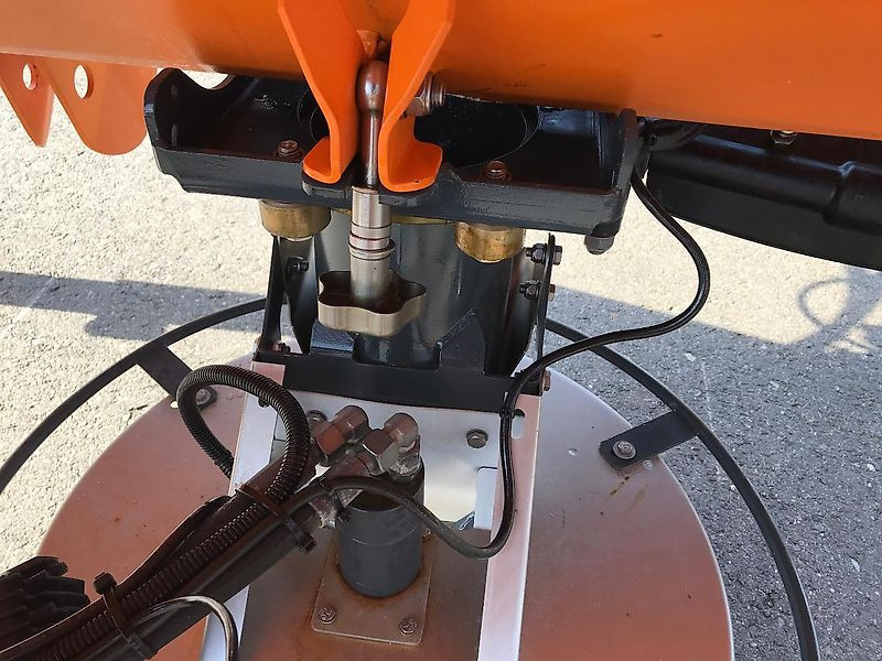 Küpper-Weisser IMS2FD P16010 Streuer - Epandeur de sable: photos 5 Küpper-Weisser IMS2FD P16010 Streuer - Epandeur de sable: photos 5