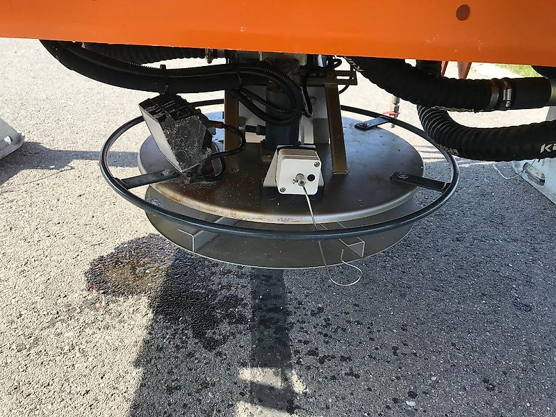 Küpper-Weisser IMS2FD P16013 Streuer mit Feuchtsalzanlage - Epandeur de sable: photos 5 Küpper-Weisser IMS2FD P16013 Streuer mit Feuchtsalzanlage - Epandeur de sable: photos 5