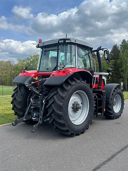 Massey Ferguson MF 6S145 Dyna-VT Exclusive - Tracteur agricole: photos 5 Massey Ferguson MF 6S145 Dyna-VT Exclusive - Tracteur agricole: photos 5