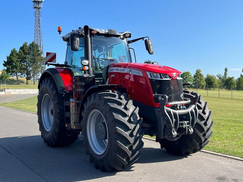 Massey Ferguson MF 8740 S Dyna-VT EXCLUSIVE - Tracteur agricole: photos 1 Massey Ferguson MF 8740 S Dyna-VT EXCLUSIVE - Tracteur agricole: photos 1