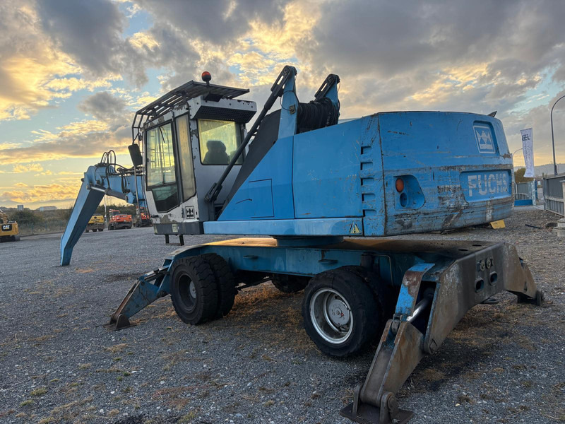 Fuchs MHL340 - Pelle sur pneus: photos 4 Fuchs MHL340 - Pelle sur pneus: photos 4