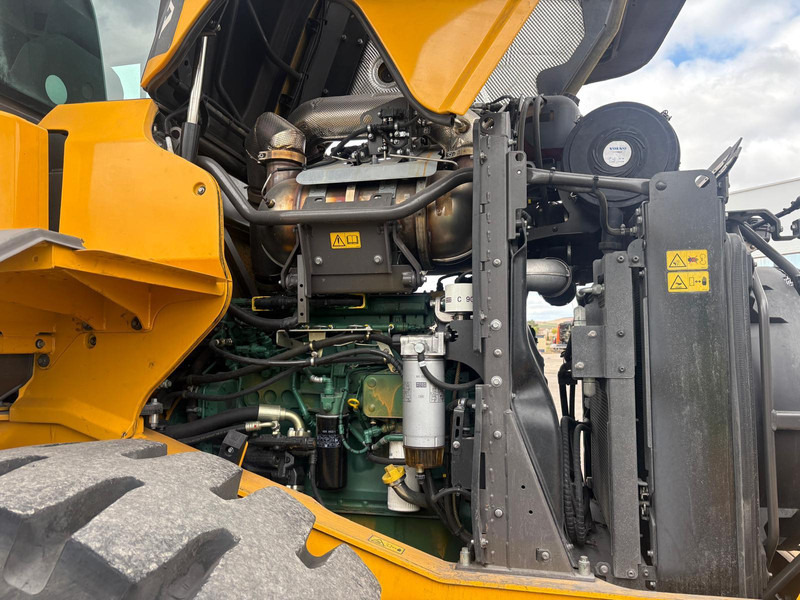 Chargeuse sur pneus Volvo L70H: photos 8 Chargeuse sur pneus Volvo L70H: photos 8