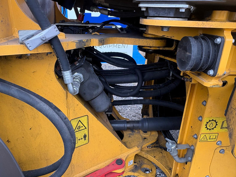 Chargeuse sur pneus Volvo L70H: photos 7 Chargeuse sur pneus Volvo L70H: photos 7