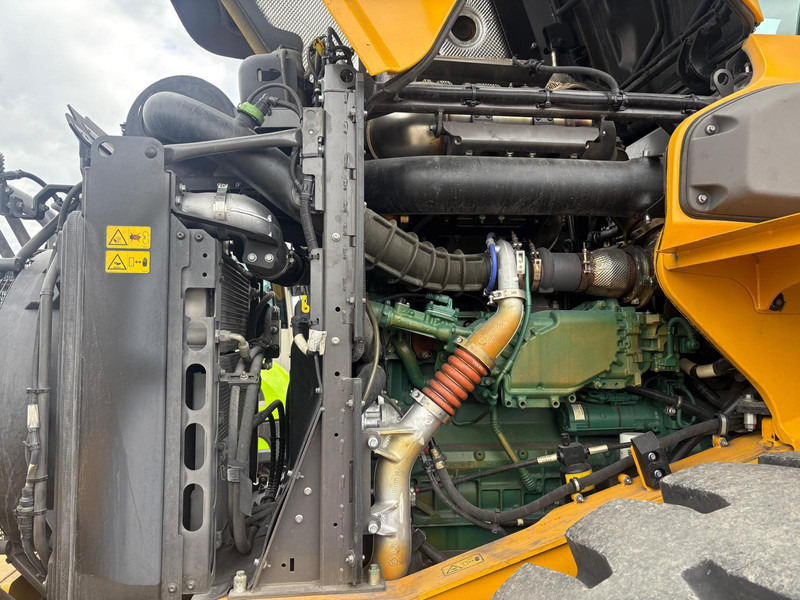 Chargeuse sur pneus Volvo L70H: photos 10 Chargeuse sur pneus Volvo L70H: photos 10