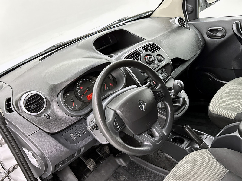 Renault Kangoo 1.2 TCe 115 S&S Comfort Benzine Airco Cruise control Imperiaal Grijs kenteken Trekhaak - Fourgonnette: photos 5 Renault Kangoo 1.2 TCe 115 S&S Comfort Benzine Airco Cruise control Imperiaal Grijs kenteken Trekhaak - Fourgonnette: photos 5