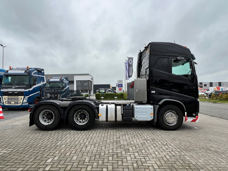 Volvo FH 540 6x4 trekker Globetrotter / 2x Tank / Standclima - Tracteur routier: photos 4 Volvo FH 540 6x4 trekker Globetrotter / 2x Tank / Standclima - Tracteur routier: photos 4