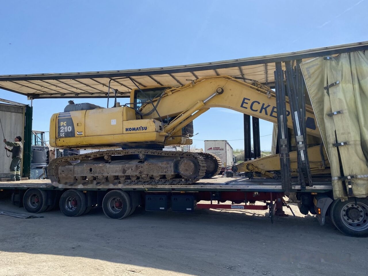 Komatsu PC210 -8 Excavator pe Senile - PIESE DIN DEZMEMBRARI - Transmission pour Pelle: photos 3 Komatsu PC210 -8 Excavator pe Senile - PIESE DIN DEZMEMBRARI - Transmission pour Pelle: photos 3