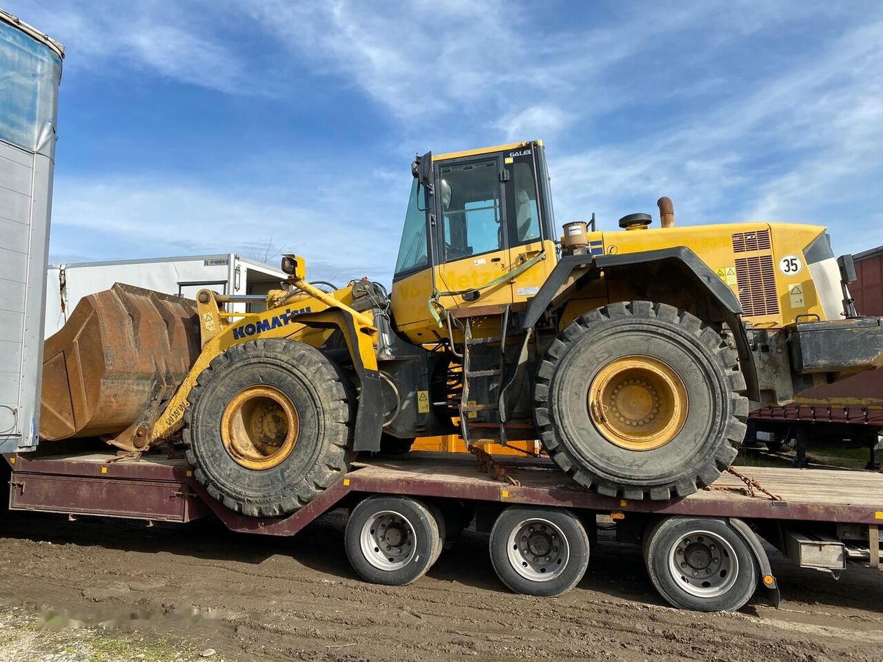 Komatsu WA430 VOLA 24 tone - cupa 3,5 m3 - DE INCHIRIAT - Chargeuse sur pneus: photos 1 Komatsu WA430 VOLA 24 tone - cupa 3,5 m3 - DE INCHIRIAT - Chargeuse sur pneus: photos 1